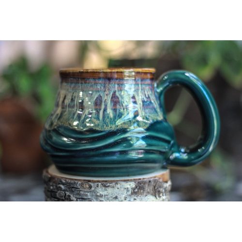 11-D New Wave Textured Squat Mug – TOP SHELF, 20 oz.