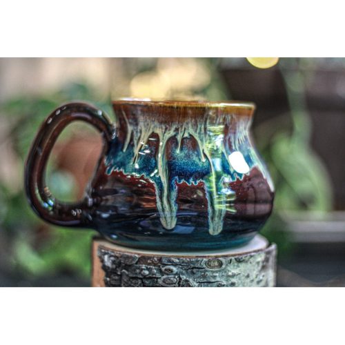 17-C Spectral New Wave Textured Squat Mug – TOP SHELF, 20 oz.