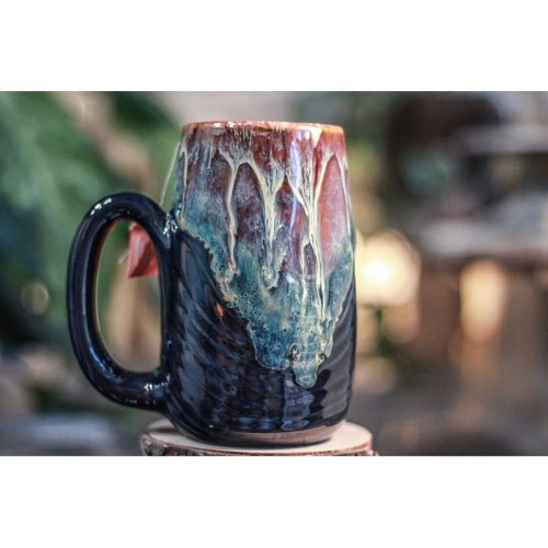18-D New Wave Notched Textured Mug, 23 oz.
