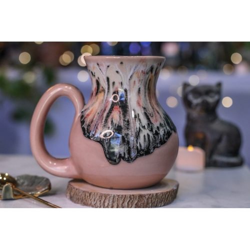 05-D Granny’s Lace Flared Mug, 23 oz.