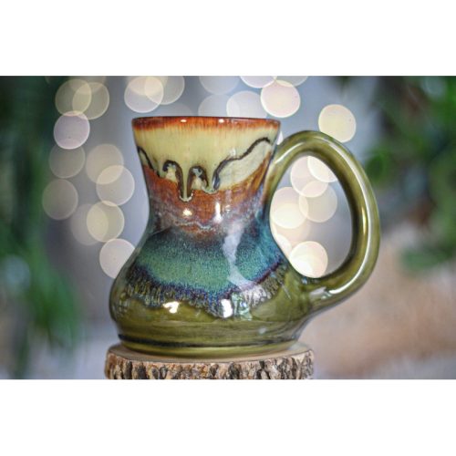 05-D PROTOTYPE Barely Flared Acorn Mug, 17 oz.