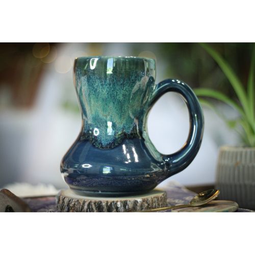 06-E Boreal Bliss Acorn Gourd Mug, 20 oz.