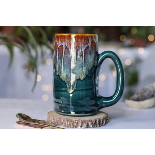 18-D New Wave Textured Acorn Stein, 18 oz.