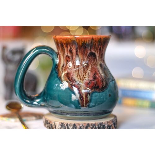 25-D Caramel Flared Acorn Mug, 18 oz.