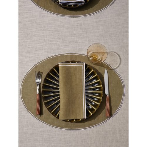 Oval Linen Placemats (Set of 4)