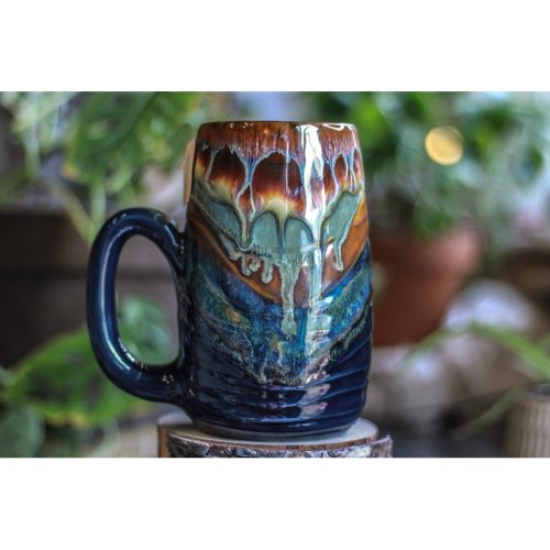 17-A New Earth Notched Textured Mug – MINOR MISFIT, 24 oz. – 10% off