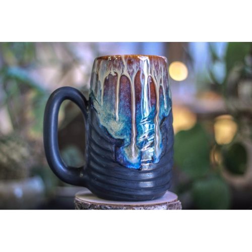 18-D New Wave Textured Mug – MINOR MISFIT, 24 oz. – 10% off