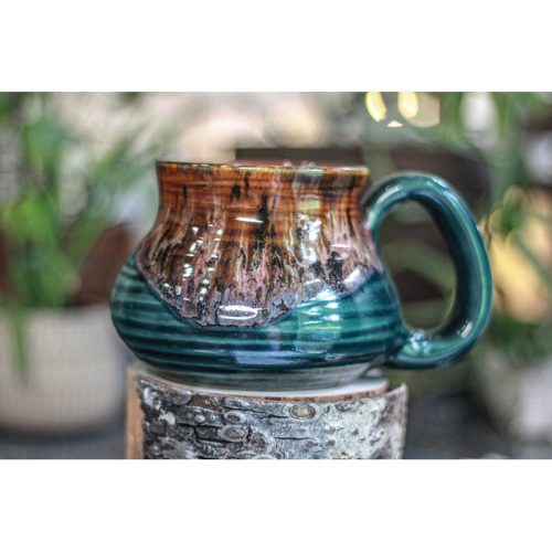 DRAWING WINNER: 16-D Molten Rainbow Cheetah Textured Squat Mug, 20 oz.
