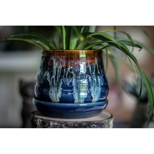 14-D Electric Wave Textured Small Planter with Plate