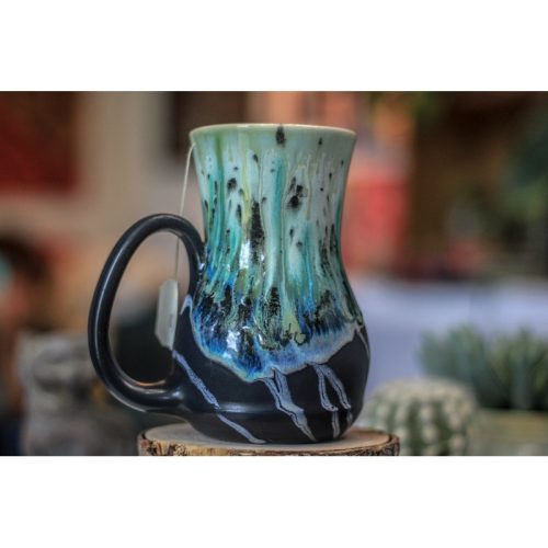 09-A Champlain Shale Notched Flared Acorn Mug – TOP SHELF, 17 oz.