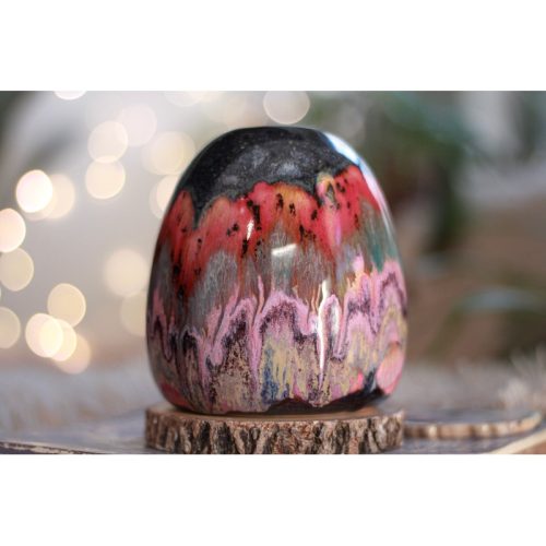 09-B Strawberry Hills Variation Vase