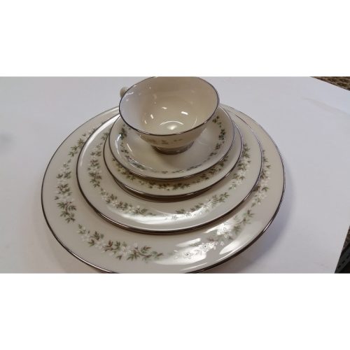 Lenox Brookdale China 5 piece setting