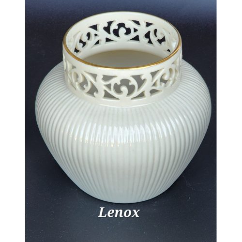 Signed lenox Tracery gold rim VASE