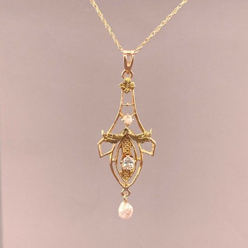 10k Yellow Gold Lavaliere Pendant .15ct Diamond and Pearls (#J4820)