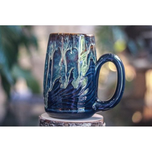 11-D New Wave Textured Acorn Mug – TOP SHELF MISFIT, 23 oz.