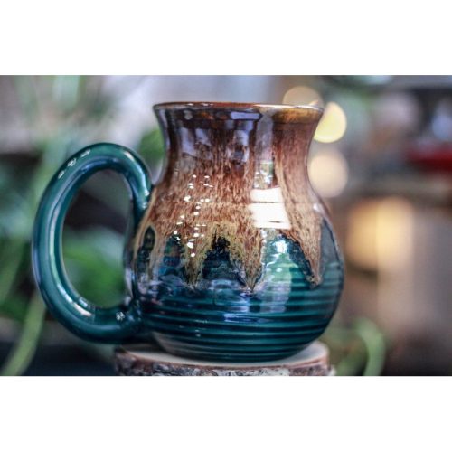 15-D Caramel Flared Textured Mug – MINOR MISFIT, 23 oz. – 10% off