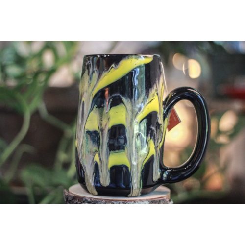 19-E Bumblebee Grotto Notched Mug – MISFIT, 24 oz. – 25% off