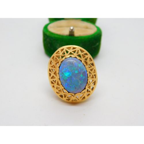 14ct Yellow Gold & Doublet Opal Dome Form Statement Ring Vintage c1970