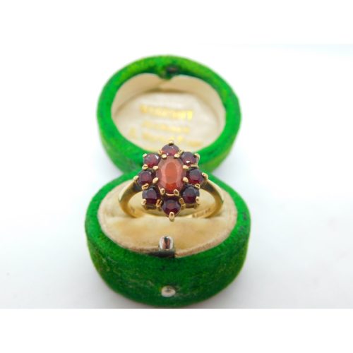 9ct Yellow Gold Bohemian Garnet Floral Cluster Ring Vintage 1966 London