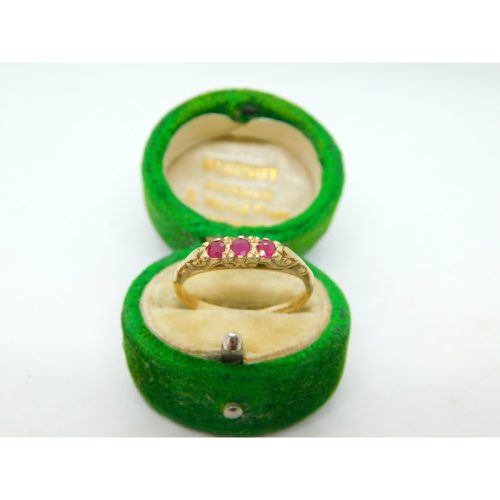 9ct Yellow Gold Three Stone Ruby Boat Ring Vintage c1970 Birmingham