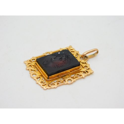 George IV 15ct Yellow Gold Carved Red Agate Cameo Pendant Antique c1830