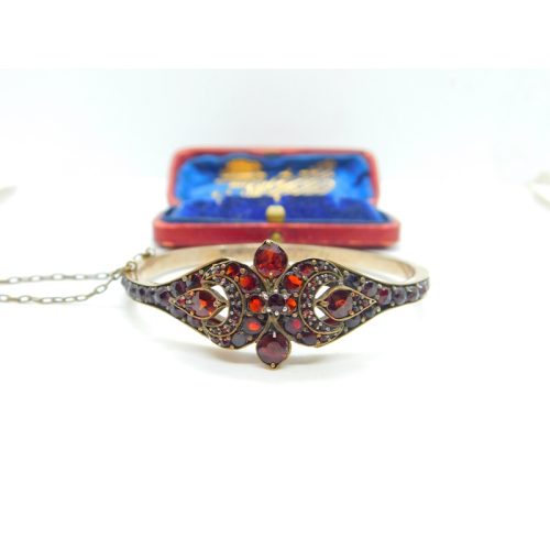 Austro-Hungarian 9ct Gold Bohemian Garnet Set Floral Bangle Antique c1860 Victorian