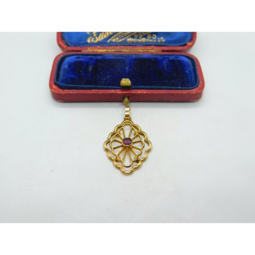Edwardian 9ct Yellow Gold Art Nouveau Garnet Set Pendant Antique c1910