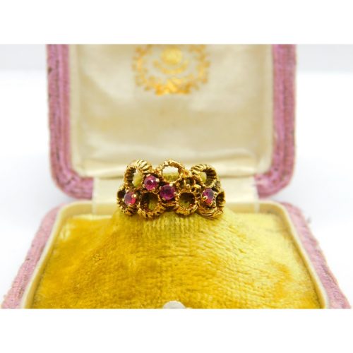 9ct Yellow Gold & Modernist Swirl Form Ruby Set Band Ring VIntage 1971 London