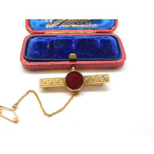 Victorian 15ct Yellow Gold, Ivy Leaf & Carnelian Sweetheart Brooch Antique c1890