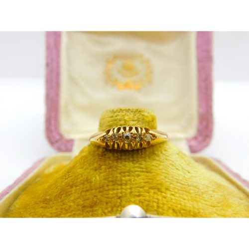 Victorian 18ct Gold & Five-Stone 0.1ct Diamond Boat Ring Antique c1890