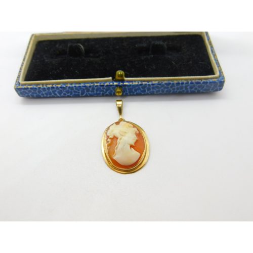 14ct Yellow Gold & Carved Shell Cameo Classical Lady Pendant Vintage c1970