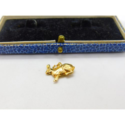 9ct Yellow Gold Bunny Rabbit or Hare Charm Pendant Vintage c1970