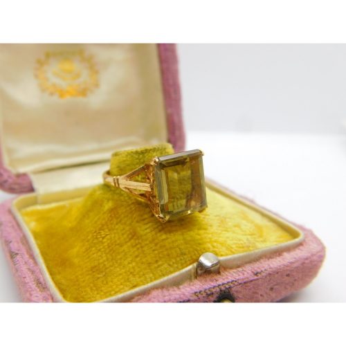 9ct Yellow Gold & Emerald Cut Citrine Set Cocktail Ring Vintage c1970