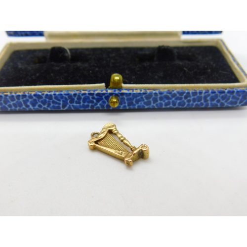 9ct Yellow Gold Irish or Concert Harp Charm Pendant Vintage c1970