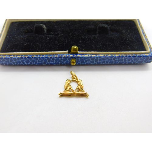 9ct Yellow Gold Twins of Gemini Zodiac Charm Pendant Vintage c1970