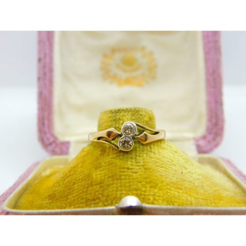 18ct Yellow Gold & 0.2ct Diamond Crossover Ring Antique c1920 Art Deco